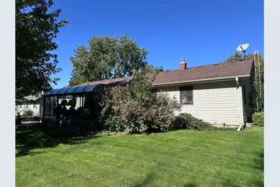 112 W Carol Avenue, Cortland, IL 60112 - Photo 8