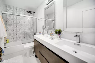 6033 N Sheridan Rd, Chicago, IL 60660 - Photo 10