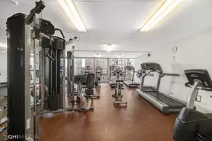 6033 N Sheridan Rd, Chicago, IL 60660 - Photo 20