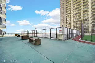 6033 N Sheridan Rd, Chicago, IL 60660 - Photo 22