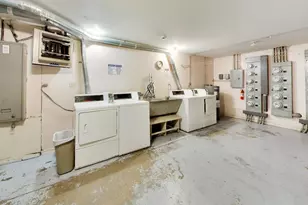 6359 N Ridge Ave, Chicago, IL 60660 - Photo 24