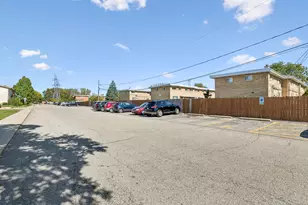 8836 N Western Ave, Des Plaines, IL 60016 - Photo 16