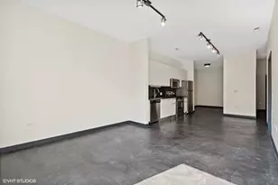 1647 N Milwaukee Ave, Chicago, IL 60647 - Photo 2