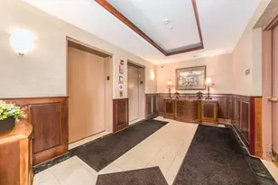 101 Pointe Dr, Northbrook, IL 60062 - Photo 8