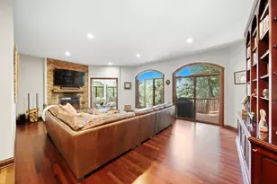 2015 N Northumberland Pass, Palatine, IL 60074 - Photo 4