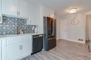 39905 N Golf Ln, Antioch, IL 60002 - Photo 28