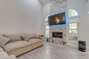 39905 N Golf Ln, Antioch, IL 60002 - Photo 6