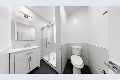 10 W Chestnut Street #4, Chicago, IL 60610 - Photo 18