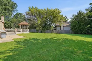 1173 N Clearwater Ct, Palatine, IL 60067 - Photo 34