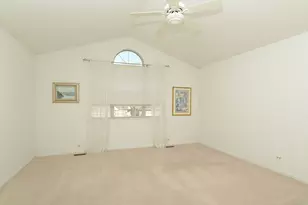 1050 Ridgefield Cir, Carol Stream, IL 60188 - Photo 14