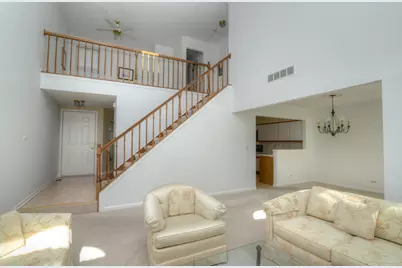 1050 Ridgefield Circle, Carol Stream, IL 60188 - Photo 2