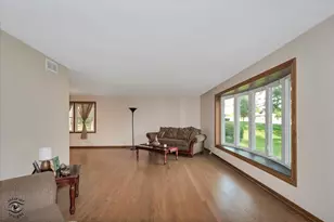 13618 W Meath Dr, Homer Glen, IL 60491 - Photo 2