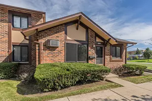 1S175 Winthrop Ln, Villa Park, IL 60181 - Photo 14