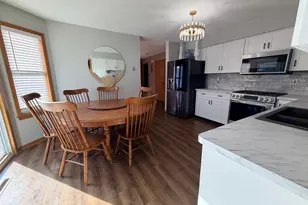 4833 Zenith Pkwy, Machesney Park, IL 61115 - Photo 12