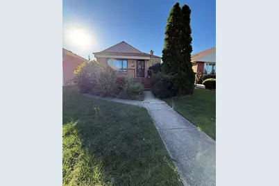 10842 S Avenue B, Chicago, IL 60617 - Photo 1