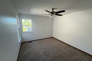 1908 Grove Ave, Schaumburg, IL 60193 - Photo 14