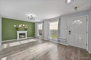 44 Silver Tree Cir, Cary, IL 60013 - Photo 4