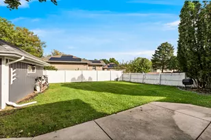 2817 Wake Island Dr, Joliet, IL 60435 - Photo 20
