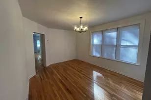 7659 S Bennett Ave, Chicago, IL 60649 - Photo 10