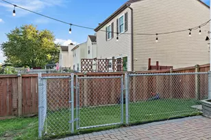 637 Tahoe Ct, Carol Stream, IL 60188 - Photo 28
