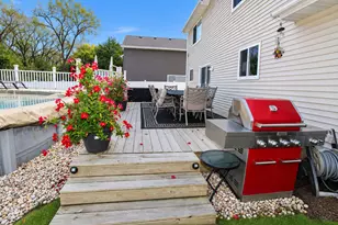2607 Bayberry Ct, Joliet, IL 60435 - Photo 2