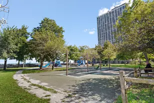 7337 S South Shore Dr, Chicago, IL 60649 - Photo 26