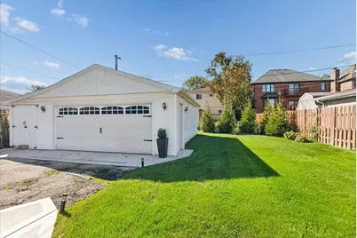 9342 S 81st Court, Hickory Hills, IL 60457 - Photo 16
