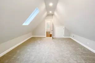 1529 W Victoria St, Chicago, IL 60660 - Photo 14