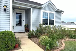 2278 Monarch St, Bourbonnais, IL 60914 - Photo 2