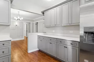 2653 W Winnemac Ave, Chicago, IL 60625 - Photo 8