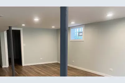 12321 S Green Street, Calumet Park, IL 60827 - Photo 10