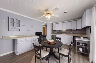 334 Fairfax Ave, Romeoville, IL 60446 - Photo 10