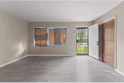 172 W 158th Street, Harvey, IL 60426 - Photo 2