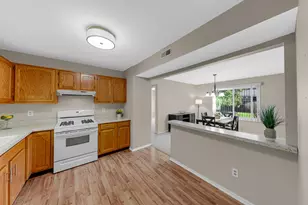 602 Devonshire Ct, McHenry, IL 60050 - Photo 14
