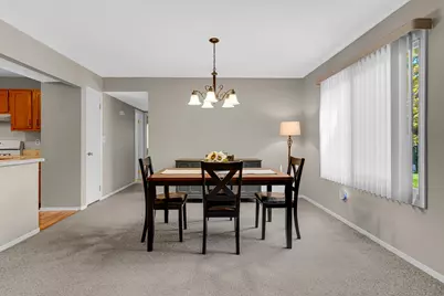 602 Devonshire Court #D, McHenry, IL 60050 - Photo 8