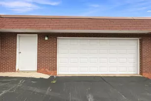1025 S Fernandez Ave, Arlington Heights, IL 60005 - Photo 18
