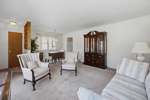 455 N Maple Ave, Elmhurst, IL 60126 - Photo 4