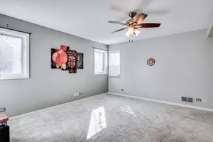 2518 Adamsway Dr, Aurora, IL 60502 - Photo 24