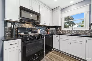 2320 Alder Ct, Aurora, IL 60504 - Photo 6