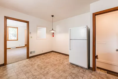 512 N 6th Street #1st-Floor, Dekalb, IL 60115 - Photo 8