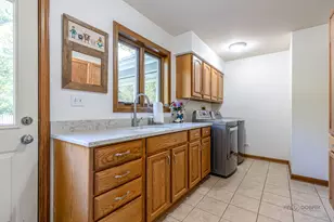92 Golfview Rd, Lake Zurich, IL 60047 - Photo 18