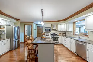 92 Golfview Rd, Lake Zurich, IL 60047 - Photo 14