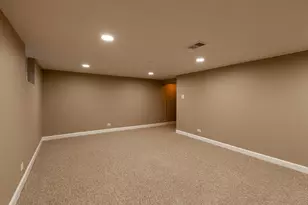 1046 Midway Rd, Northbrook, IL 60062 - Photo 14
