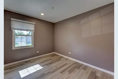 276 E Wrightwood Avenue, Glendale Heights, IL 60139 - Photo 16