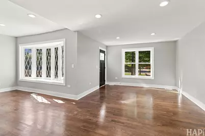219 Western Avenue, Highwood, IL 60040 - Photo 4