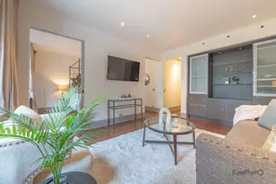 24 E Scott St, Chicago, IL 60610 - Photo 14