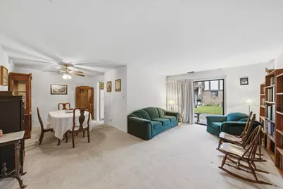 1074 Cornell Avenue #1A, Wheeling, IL 60090 - Photo 4