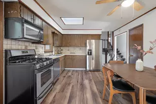 2924 Hickory Ct, Woodridge, IL 60517 - Photo 8