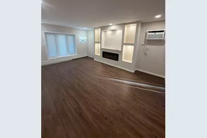 516 S La Grange Road #1, La Grange, IL 60525 - Photo 2