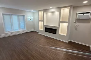 516 S La Grange Rd, La Grange, IL 60525 - Photo 2